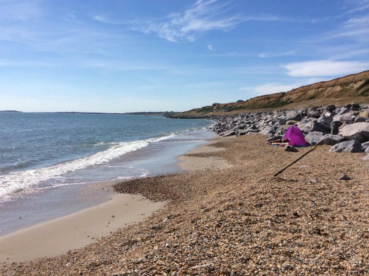 Cliff Top Studio Barton on Sea Exterior photo